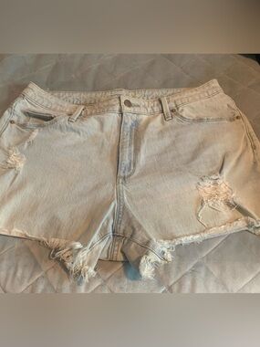 Universal Thread Light Blue Denim Shorts with Embroidered Logo